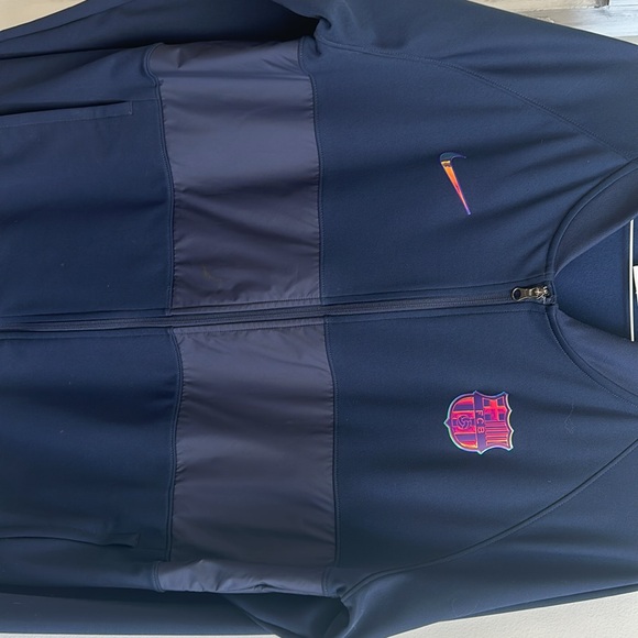 Men’s official Barcelona Football Club track jacket by Nike. Size XL. - Picture 4 of 5